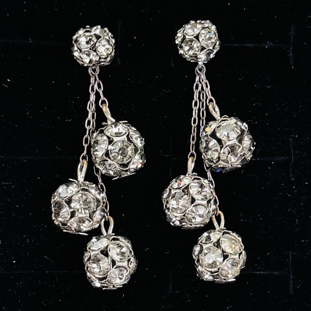 Gorgeous, weighted, Silvertone bling 3 chain, accent drop long pierced earrings